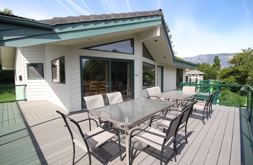 Wapato Point House | Wapato Point—Lake Chelan/Rate discount August 15-29