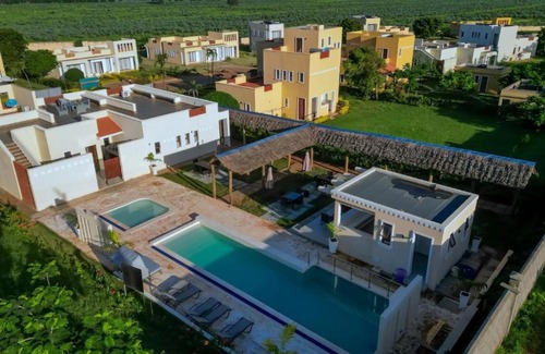 Central Kenya Coast Villa | Waridi Villa