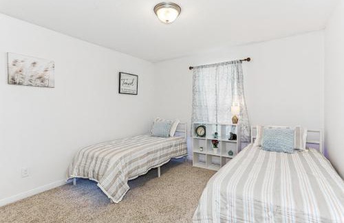 Florida Panhandle House | Warm and Inviting 4BR Home, Perfect for Families