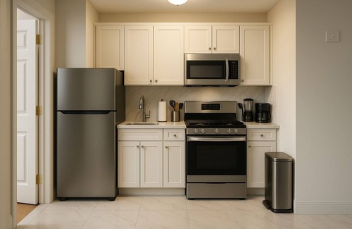 Constable Hook Condo | Warm & Cozy Escape - NYC & NWK w/free parking