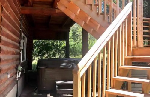 Ashton Cabin | Warm River Goose Roost Cabin in private gated community