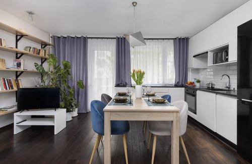 Srodmiescie Apartment | Warsaw Cosy&Sunny Apartment Górnośląska by Renters