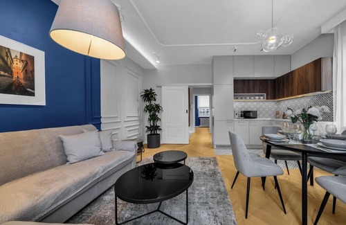 Old Town Apartment | Warsaw Old Town Apt - Top Location, Workspace - by Rentujemy