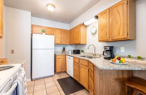 Cottonwood Heights Villa | Wasatch Grove - Prvt Hot Tub, Close to Resorts!