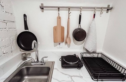 Washington Park West Apartment | Wash Park Garden Level Getaway