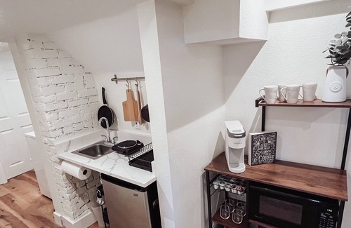 Washington Park West Apartment | Wash Park Garden Level Getaway
