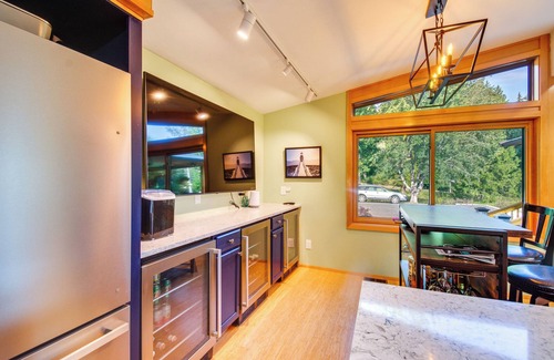 Port Ludlow House | Washington Gem on 8.5 Acres: Clamming Nearby!
