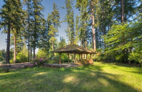 Auburn House | Water Front Private Ranch