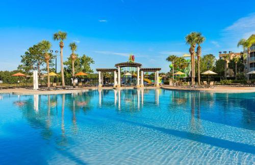Windsor Hills Apartment | Water Park & Fantastic Pool only Minutes To Walt Disney World's Front Gate!