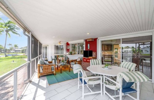 Venetian Way House | Water's Edge Retreat: 3B/2B Canal Front Home