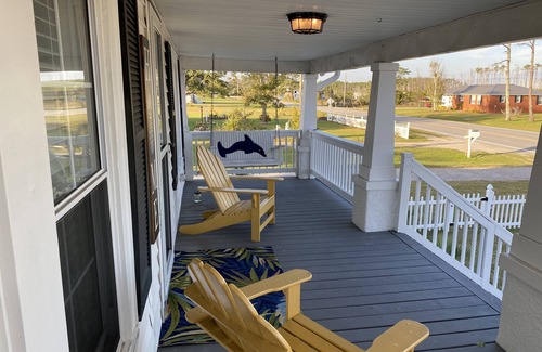 Carteret County House | Water View&Access~ Game Room~Sunrise~Beach~Kayak Fishing~Close to Ferry~Sleeps 6