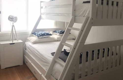 Cowes Villa | Water View Cowes - Holiday Unit