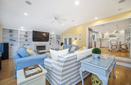 North Chatham House | Water views, private beach and spectacular sunsets from highest point in town.