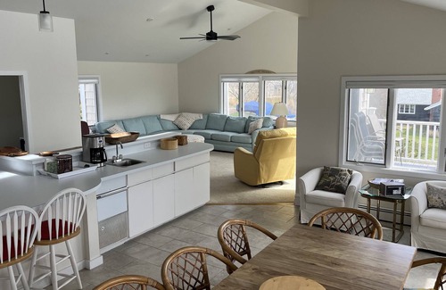 Groton Long Point House | Water views, work/live, 5BD/2.5BA, Pets Welcome in Groton long Point!