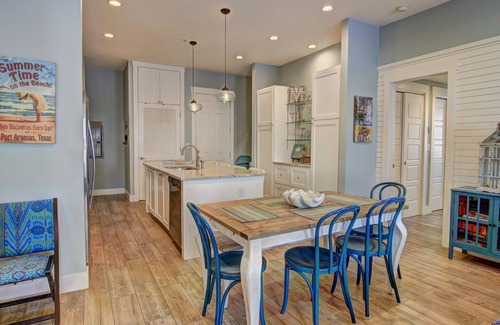 Cinnamon Shore Apartment | Watercolor Bungalow TC 2101