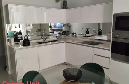 Greater Johannesburg Metropolitan Area Apartment | Waterfall Luxury Apartment