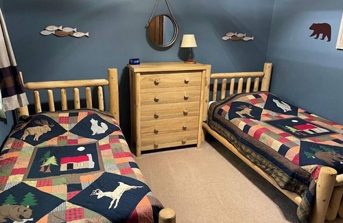Presque Isle Resort | Waterfront 2 bedroom Cabin on Resort grounds