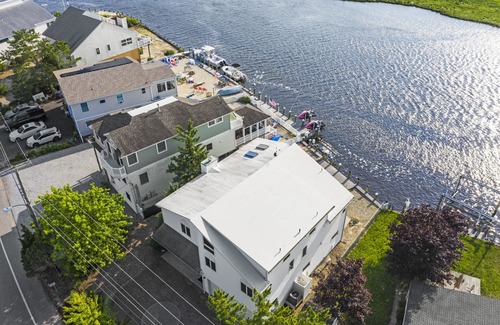 Beach Haven West House | Waterfront Beach Chalet w/Large Backyard and Firepit