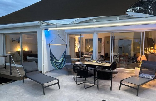 Marine de Saint Ambroggio House | Waterfront bungalow with direct access to the beach Marine di Sant'Ambroggio LUMIO