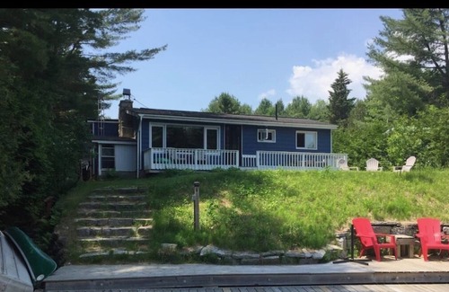 Minden Hills Cabin | Waterfront Cabin with Hot Tub