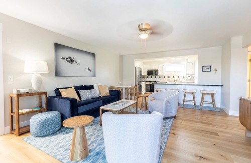 Eastport Condo | Waterfront Condo with Views of Annapolis, Pool & Prime Eastport Location