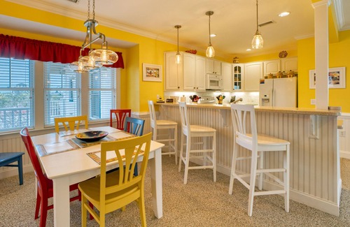 Hatteras Condo | Waterfront condo with pool, central AC, amazing views, & stylish decor