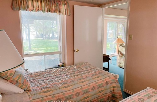 Kawartha Lakes Cottage | Waterfront Cottage on Balsam Lake