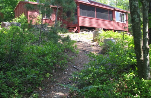 Northwood Cottage | Waterfront Cottage on Northwood Lake with Beach and Dock