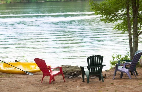 Lake Arrowhead Cottage | WATERFRONT DOG FRIENDLY 3 BR 2 BATH YEAR ROUND HOME
