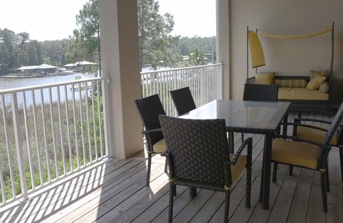 Foley Condo | Waterfront - great fishing, peaceful & quiet, yet close to Tanger Outlets & OWA