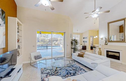 Cape Coral House | Waterfront Hideaway
