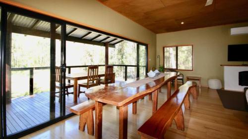 Sanctuary Point House | Waterfront Hideway - Sanctuary Point - The Ultimate Spot to Relax