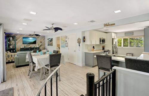 Anglers Park House | Waterfront Home 3/2.5,HotTub,2Sup,4Kayaks,Golf Car