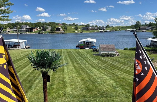 Ellston House | Waterfront home at Sun Valley Lake 1 hour 15 minutes south of Des Moines