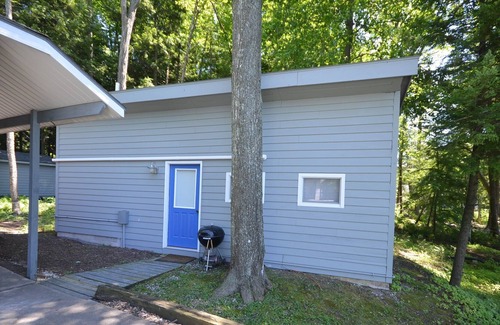 Lake Leelanau Cottage | Waterfront home on S Lake Leelanau. Terrific lake views Pet friendly.