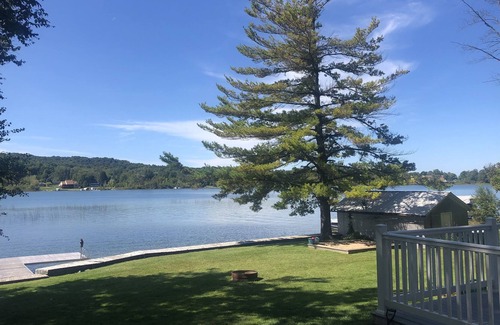 Lake Leelanau Cottage | Waterfront home on S Lake Leelanau. Terrific lake views Pet friendly.