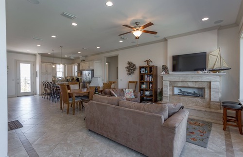 Villa Primera House | Waterfront Home -Heated Pool, Close to Restaurants and Gulf