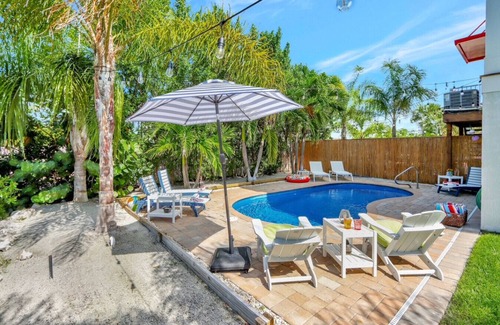 Marathon Villa | Waterfront Home w/Private Pool, Dock, Bikes, Kayak, Paddleboards. and so much more!