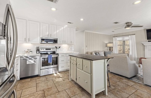 Dadeville House | Waterfront House & Guest House on Lake Martin!