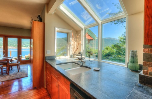 Eastsound House | Waterfront! - Incredible views; Private rocky beach; Gourmet Kitchen; Spa/Sauna