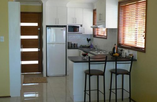 Sanctuary Point House | Waterfront Jervis Bay Escape Cooinda