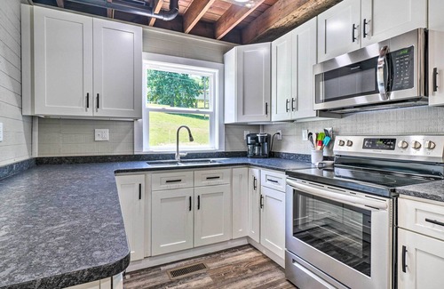 Caryville Cottage | Waterfront Lake Cottage w/ Dock, Gentle Slope