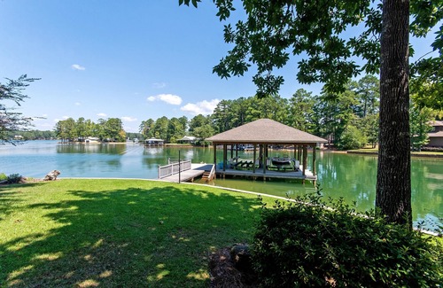 Little Kowaliga House | Waterfront Lake house on Lake Martin