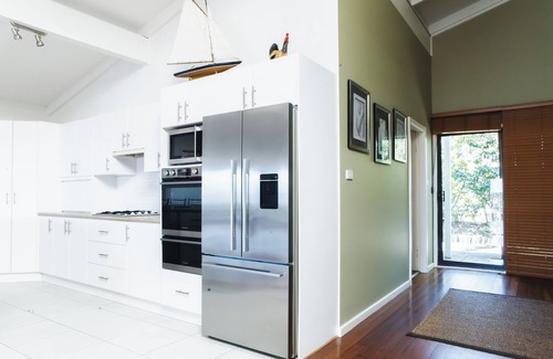 Mossy Point House | Waterfront @ Mossy - Own Private Jetty; minutes to Beach and 5 minutes to Mogo