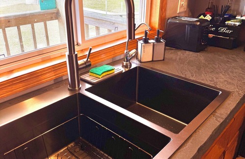 Oconto Cabin | Waterfront Oconto Cabin – 2BR Retreat w/Pier & Free Kayaks, Dogs OK