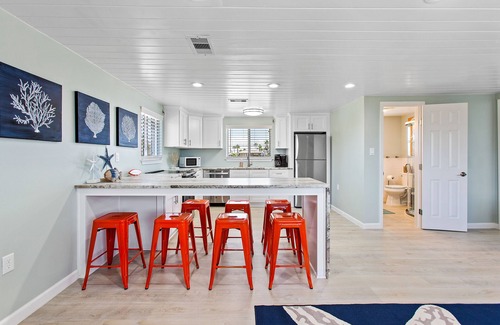 Jamaica Beach House | Waterfront on Bay +Beach+Kayak+ShuffleBoard+Cornhole+Great Fishing