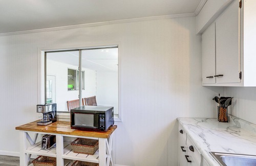 Port Clinton Cottage | Waterfront Port Clinton Cottage: 5 Mi to Lake Erie