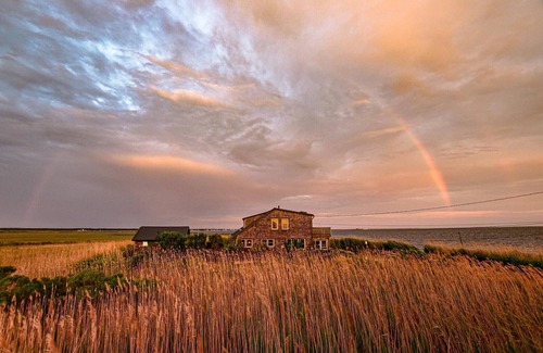 Brookhaven House | Waterfront & private beach Scandinavian style house near Bellport, NY
