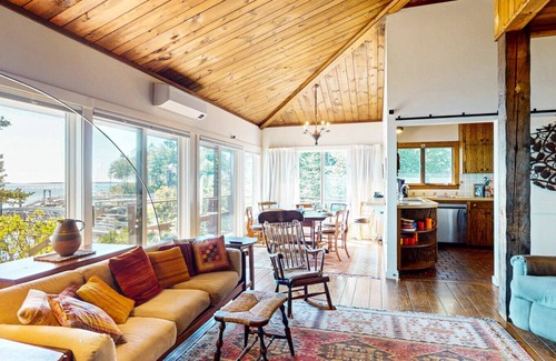 Southport Apartment | Waterfront Retreat on Southport Island - Pet-Friendly, Sleeps 6