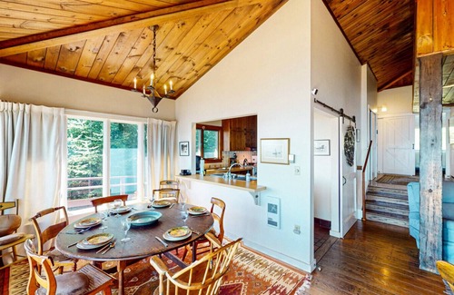 Southport Apartment | Waterfront Retreat on Southport Island - Pet-Friendly, Sleeps 6